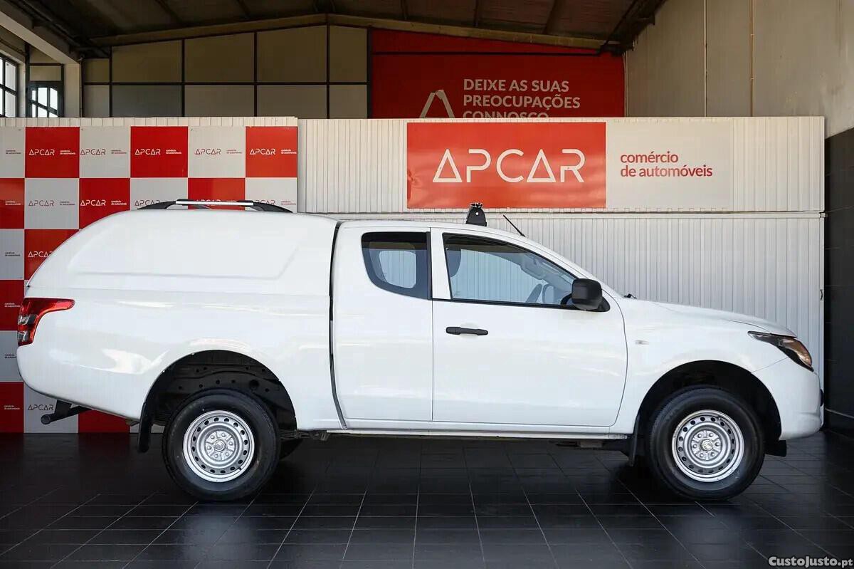Mitsubishi L200 2.4 DI-D Club Invite Strakar Look 4WD — fotografia 30