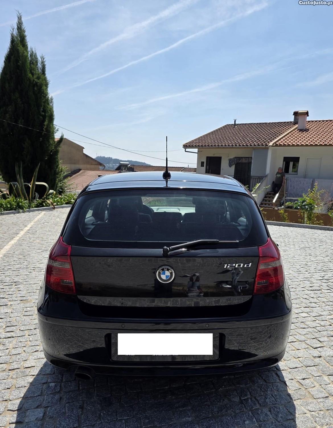 BMW 120 LCI 177 cv — fotografia 8