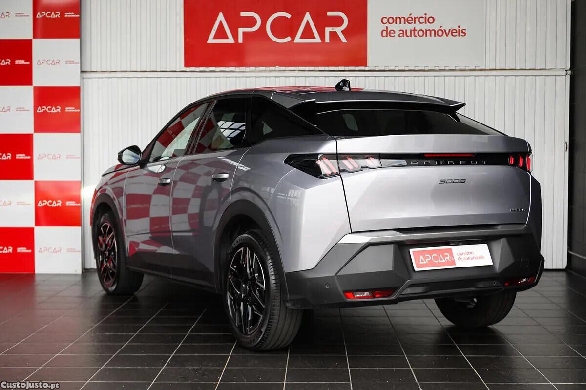 Peugeot 3008 1.2 Hybrid Allure e-DCS6 — fotografia 15
