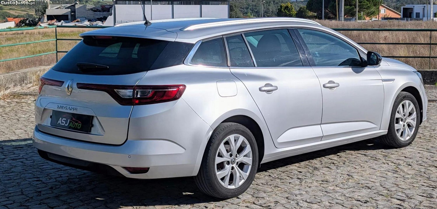 Renault Mégane 1.5 dci limited — fotografia 15
