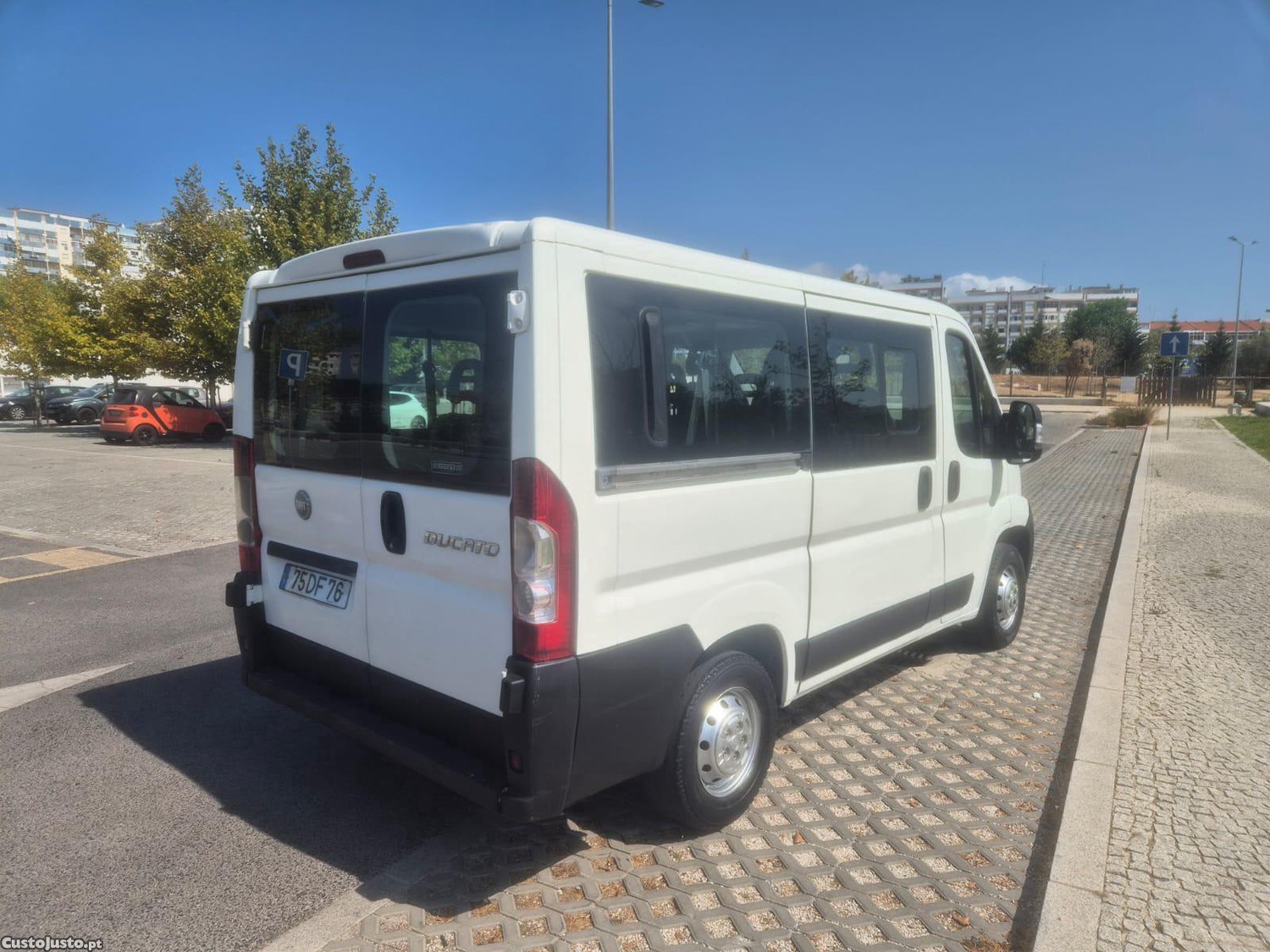 Fiat Ducato 2.3 Jtd - 9 Lugares — fotografia 11