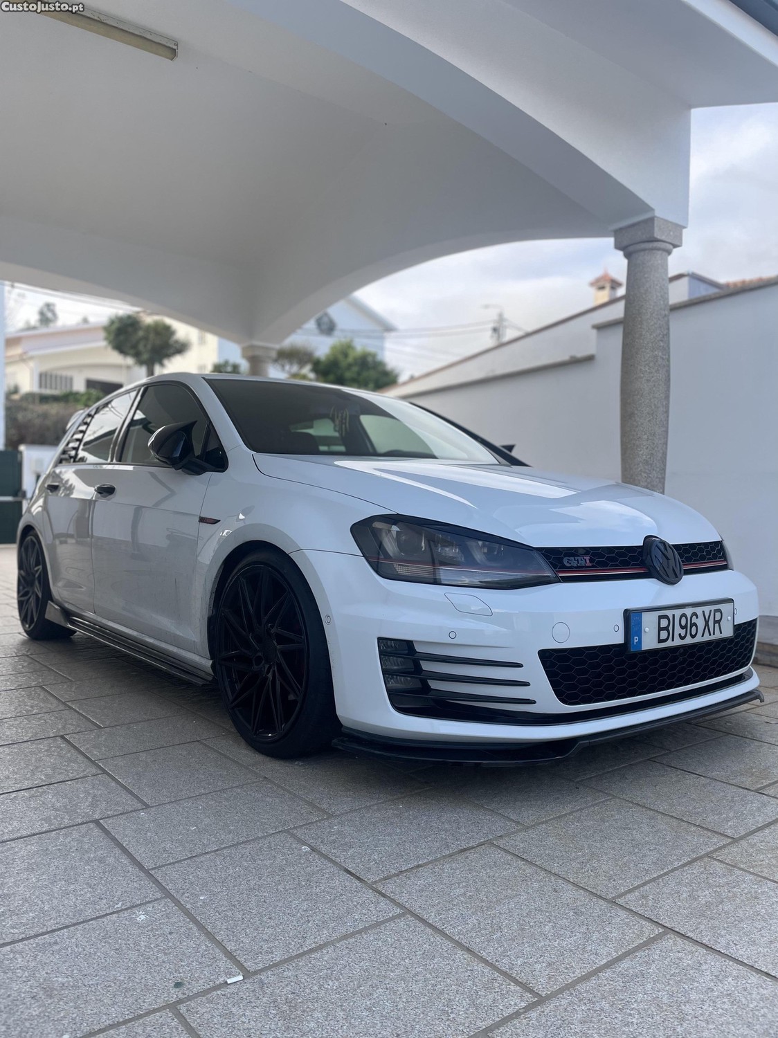 Volkswagen Golf GTI — fotografia 5