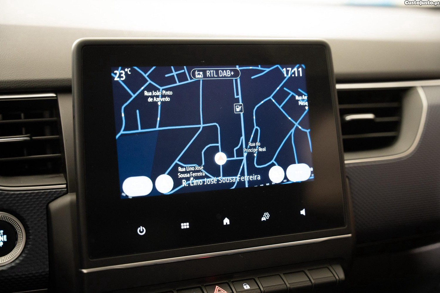Renault Arkana 1.6 E-Tech Business — fotografia 7