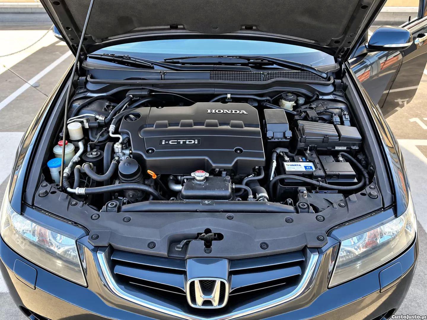 Honda Accord 2.2 i-ctdi executive — fotografia 2