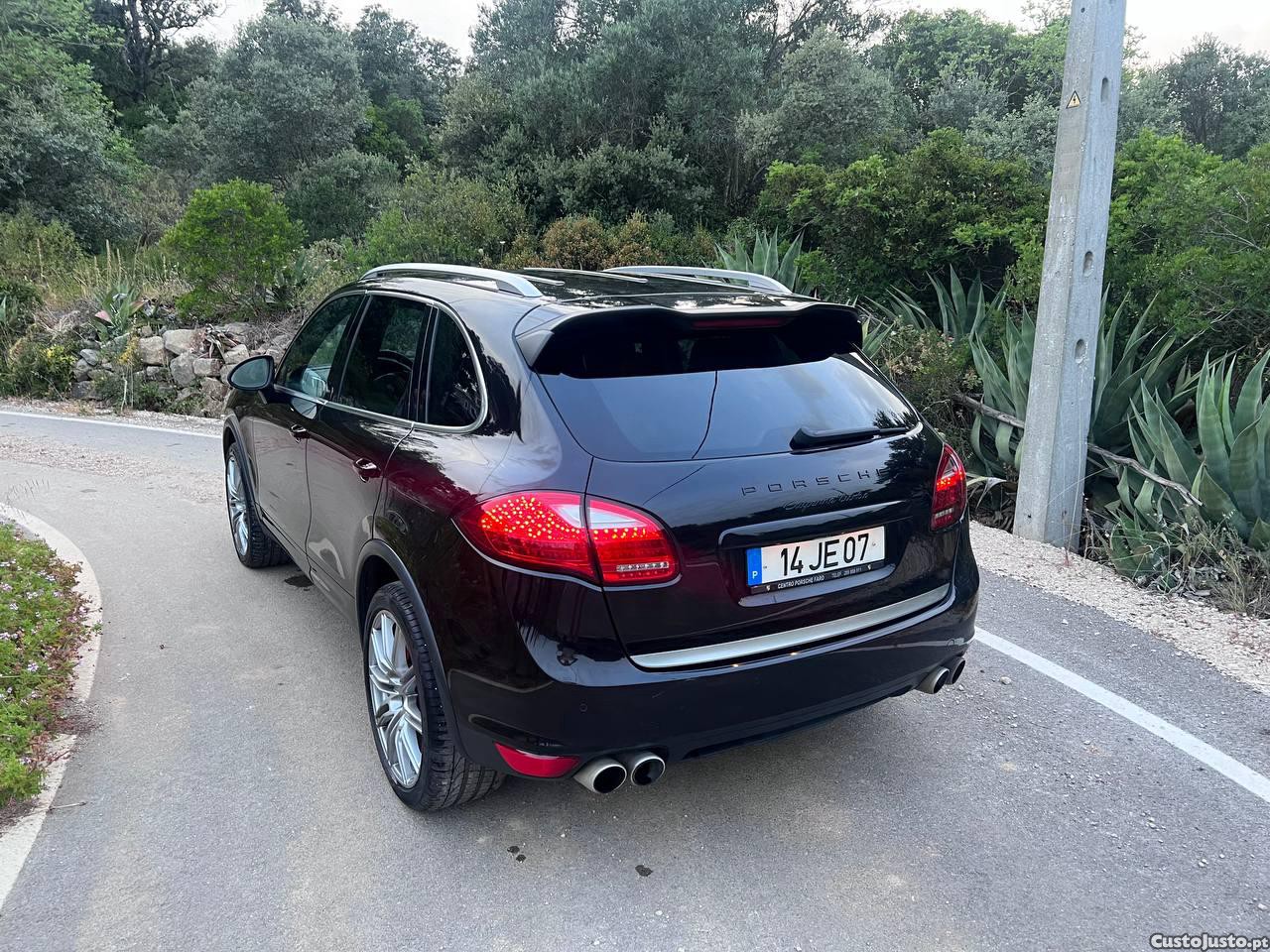 Porsche Cayenne Turbo - 10 — photo 5