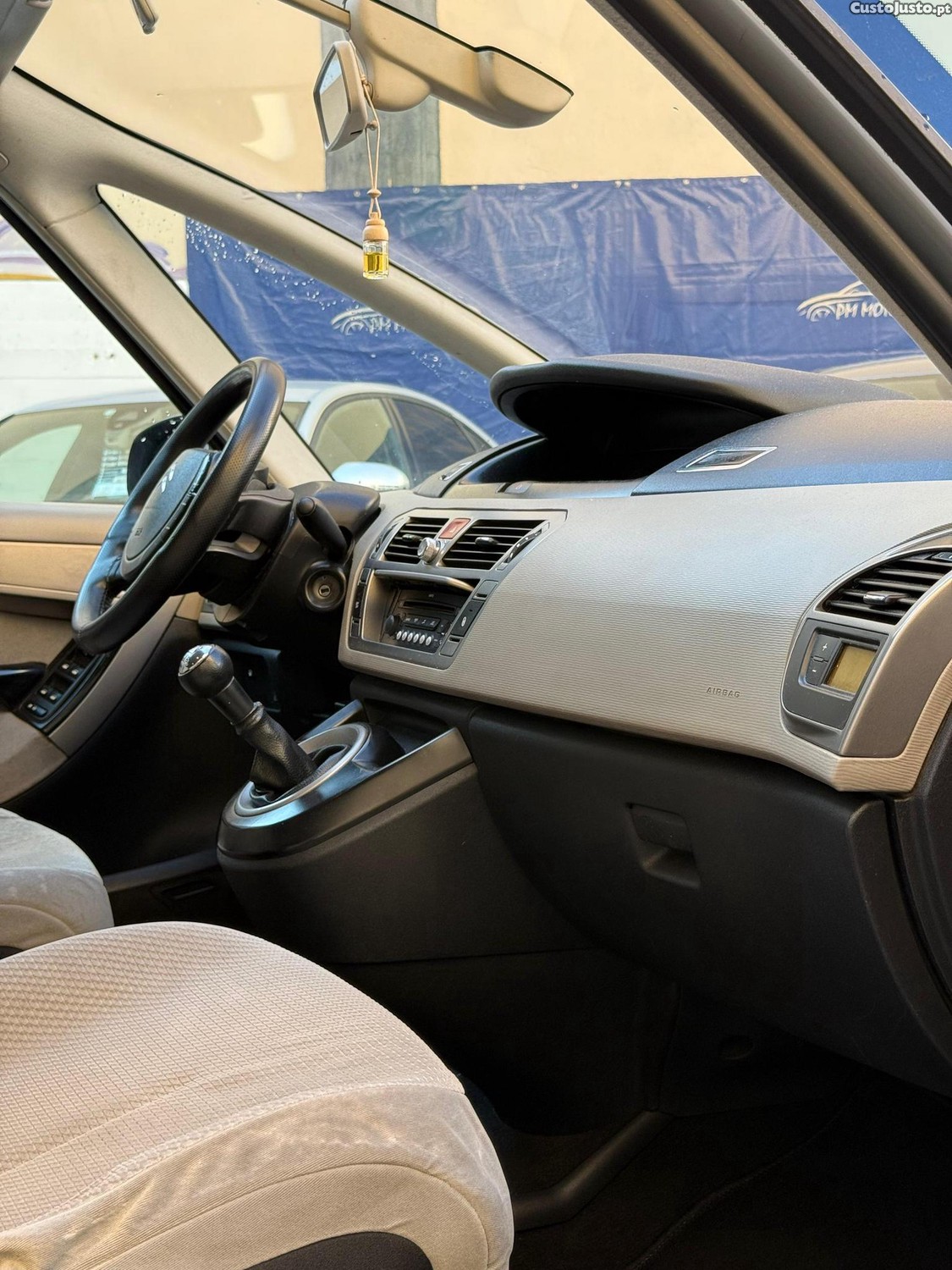 Citroën C4 Grand Picasso 1.6 Hdi — fotografia 10