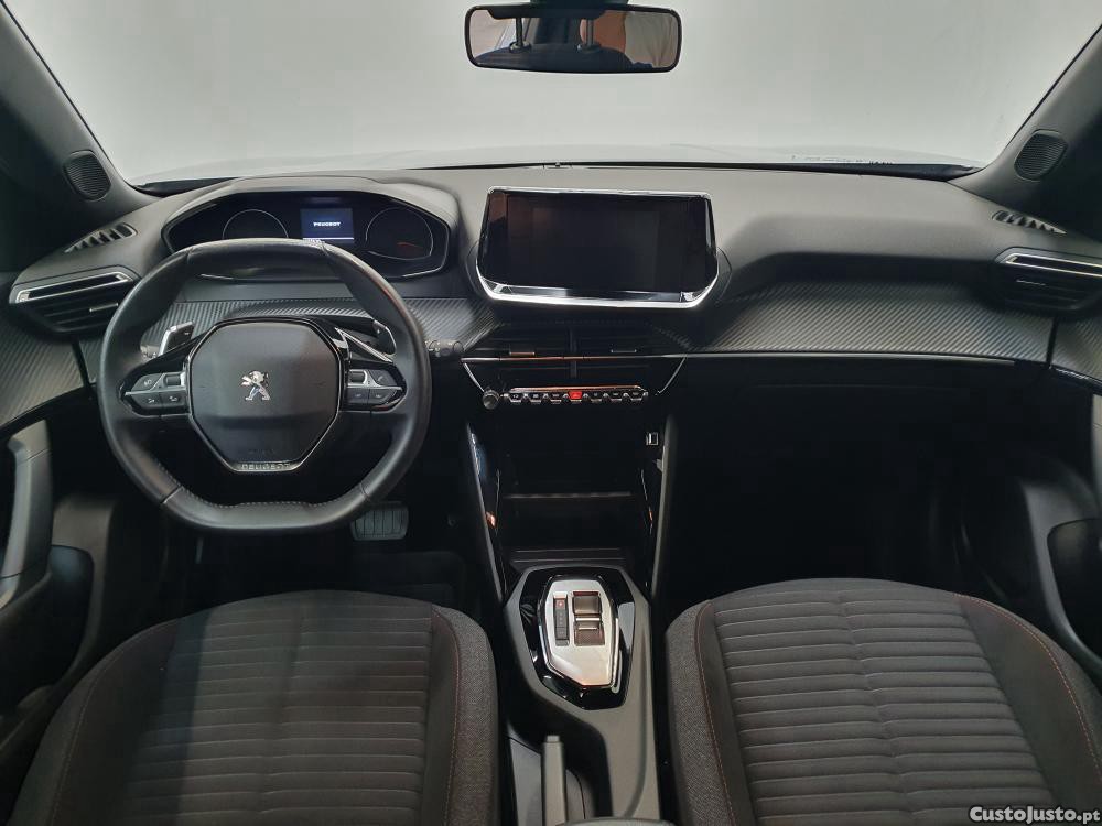 Peugeot 2008 1.5 BlueHDI 130 — fotografia 11