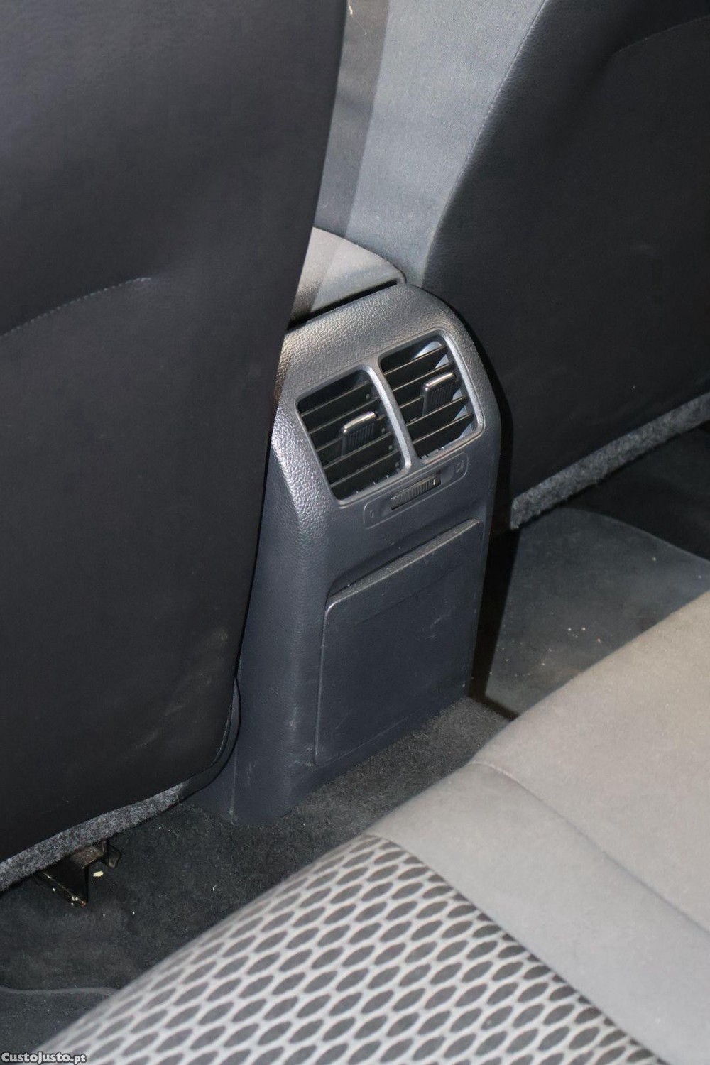 Volkswagen Golf 2.0 Tdi 5 Portas — fotografia 18