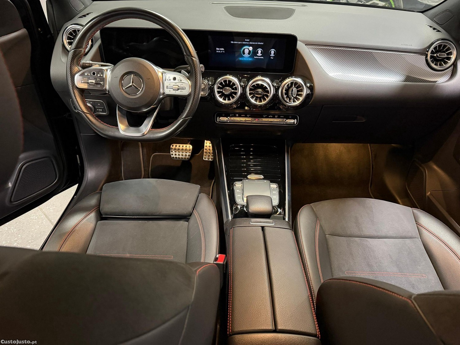 Mercedes-Benz B 180 d AMG Line Aut. — fotografia 3