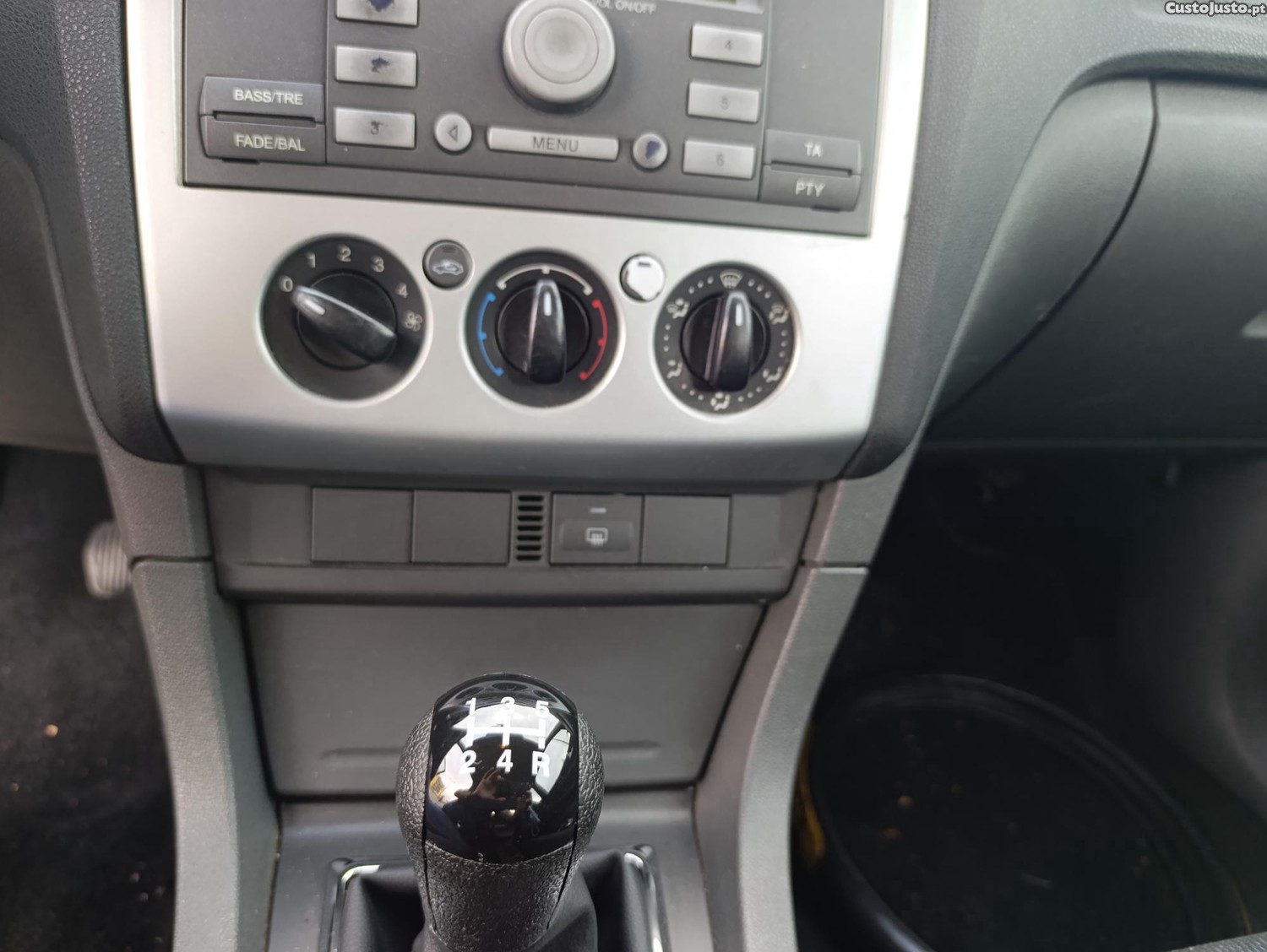 Ford Focus 1.6 TDCI — fotografia 5