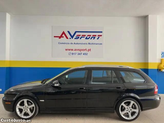 Jaguar X-Type SW 2.2 D Executive Aut. — fotografia 14