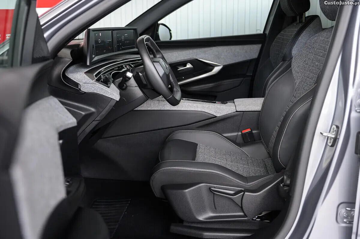 Peugeot 3008 1.2 Hybrid Allure e-DCS6 — fotografia 12