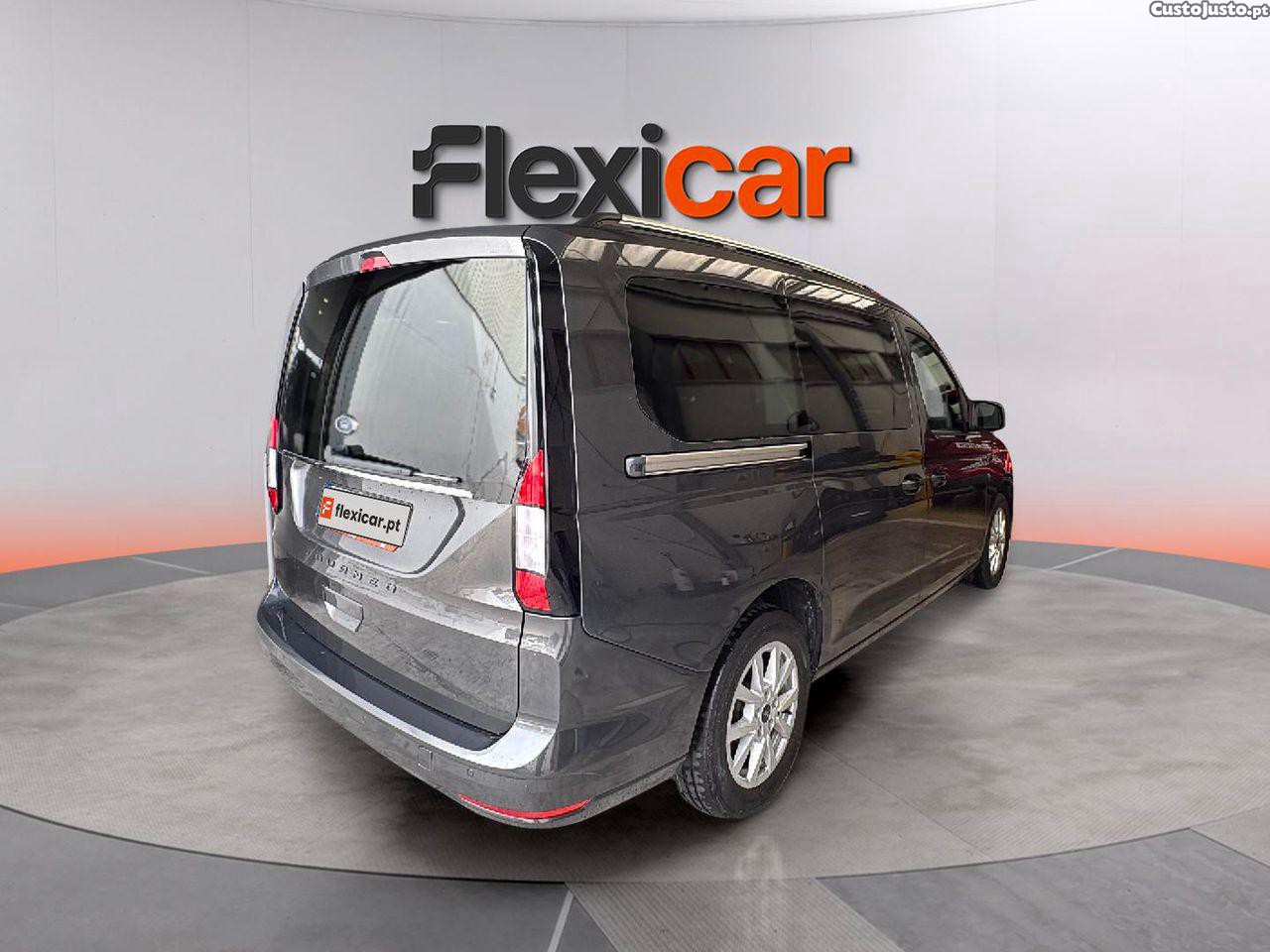 Ford Tourneo 1.5 EcoBoost Titanium — fotografia 10