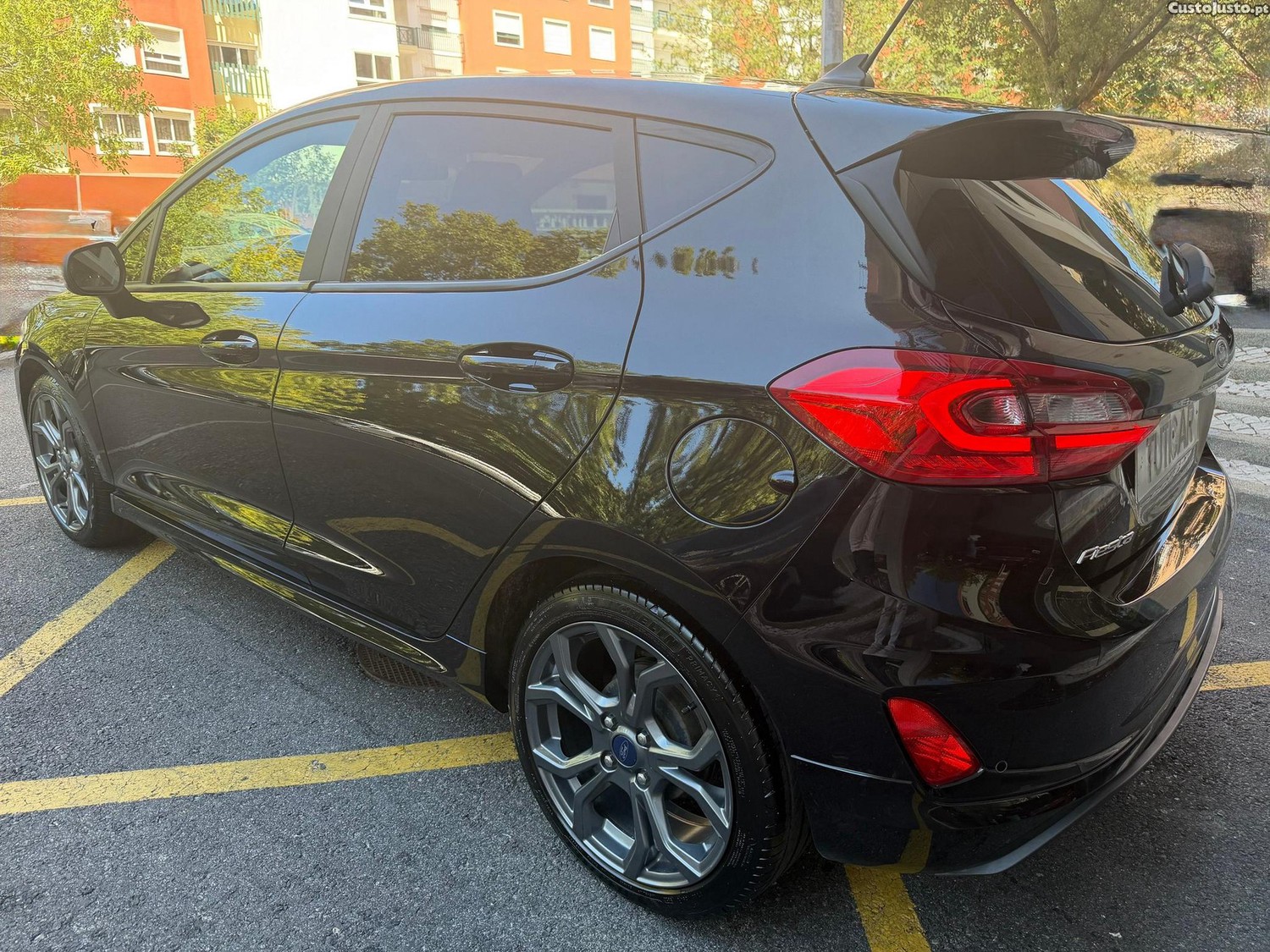 Ford Fiesta 1.0 EcoBoost S&S ST-LINE — fotografia 18