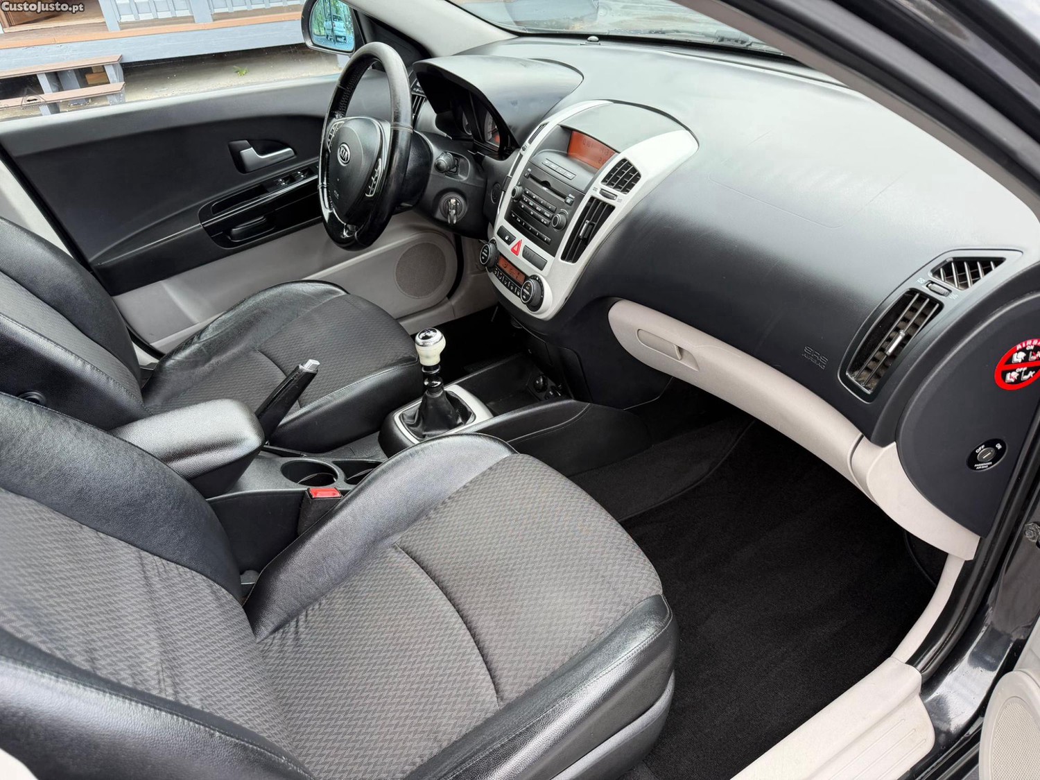 Kia Ceed 1.6 CRDI — fotografia 5