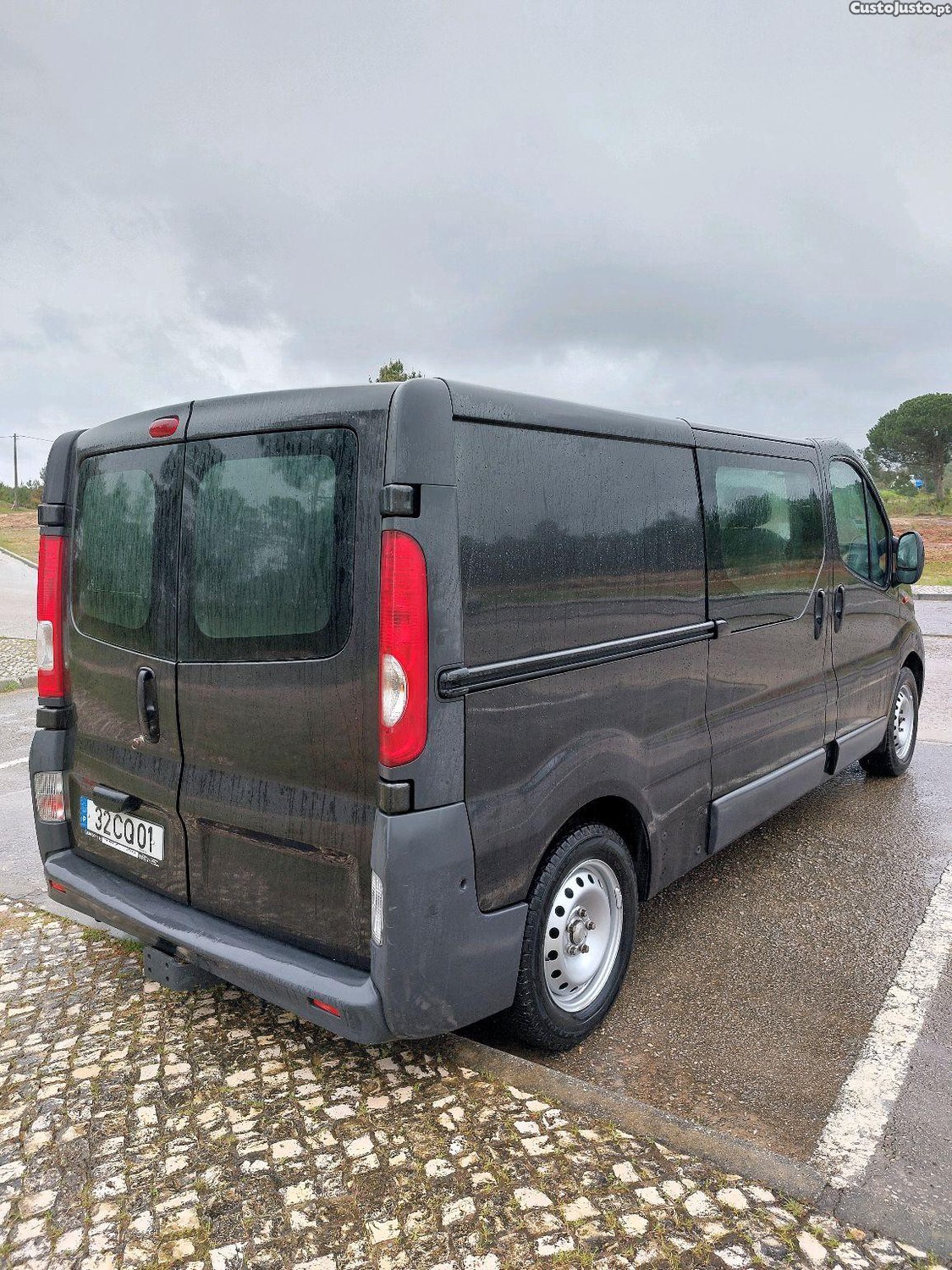Renault Trafic 2.0 DCI A/C 6 Lugares CX fibrada — fotografia 7
