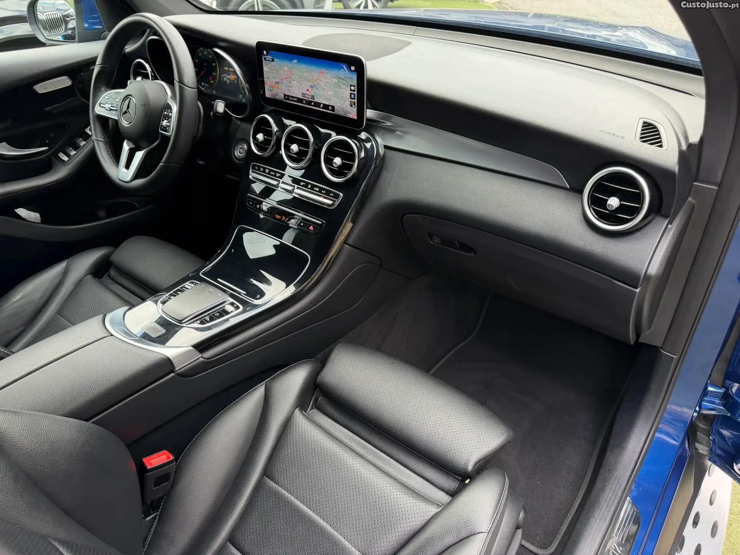 Mercedes-Benz GLC 300 de Coupé 4Matic — fotografia 16