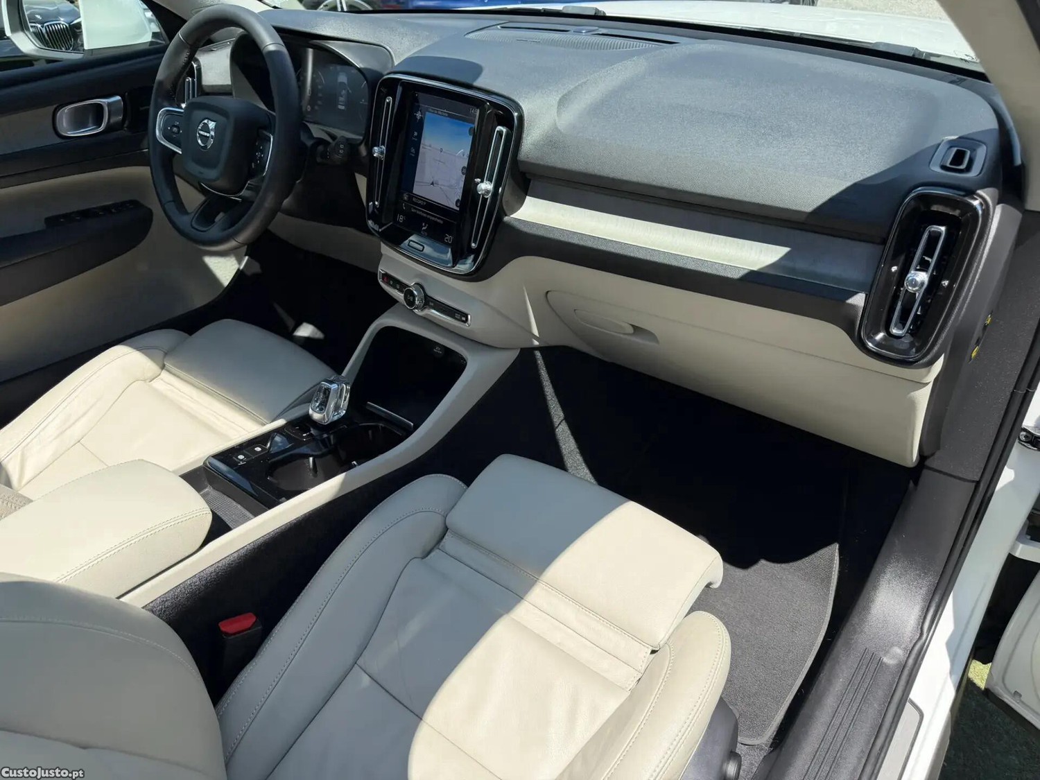 Volvo XC 40 1.5 T5 PHEV Inscription — fotografia 11