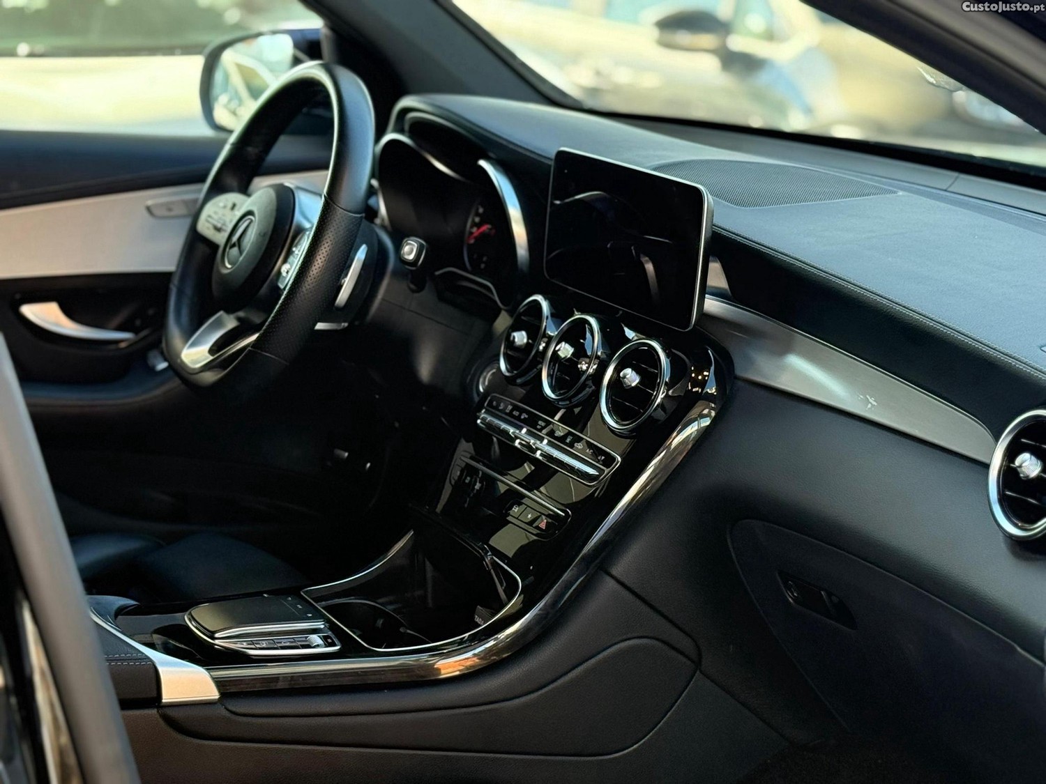 Mercedes-Benz GLC 300 e 4Matic — fotografia 5