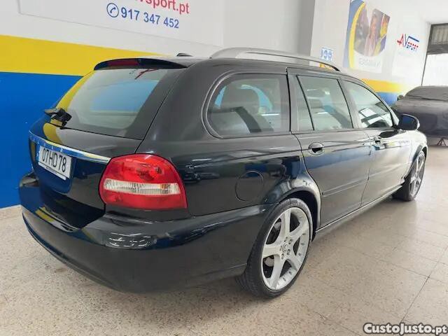 Jaguar X-Type SW 2.2 D Executive Aut. — fotografia 17