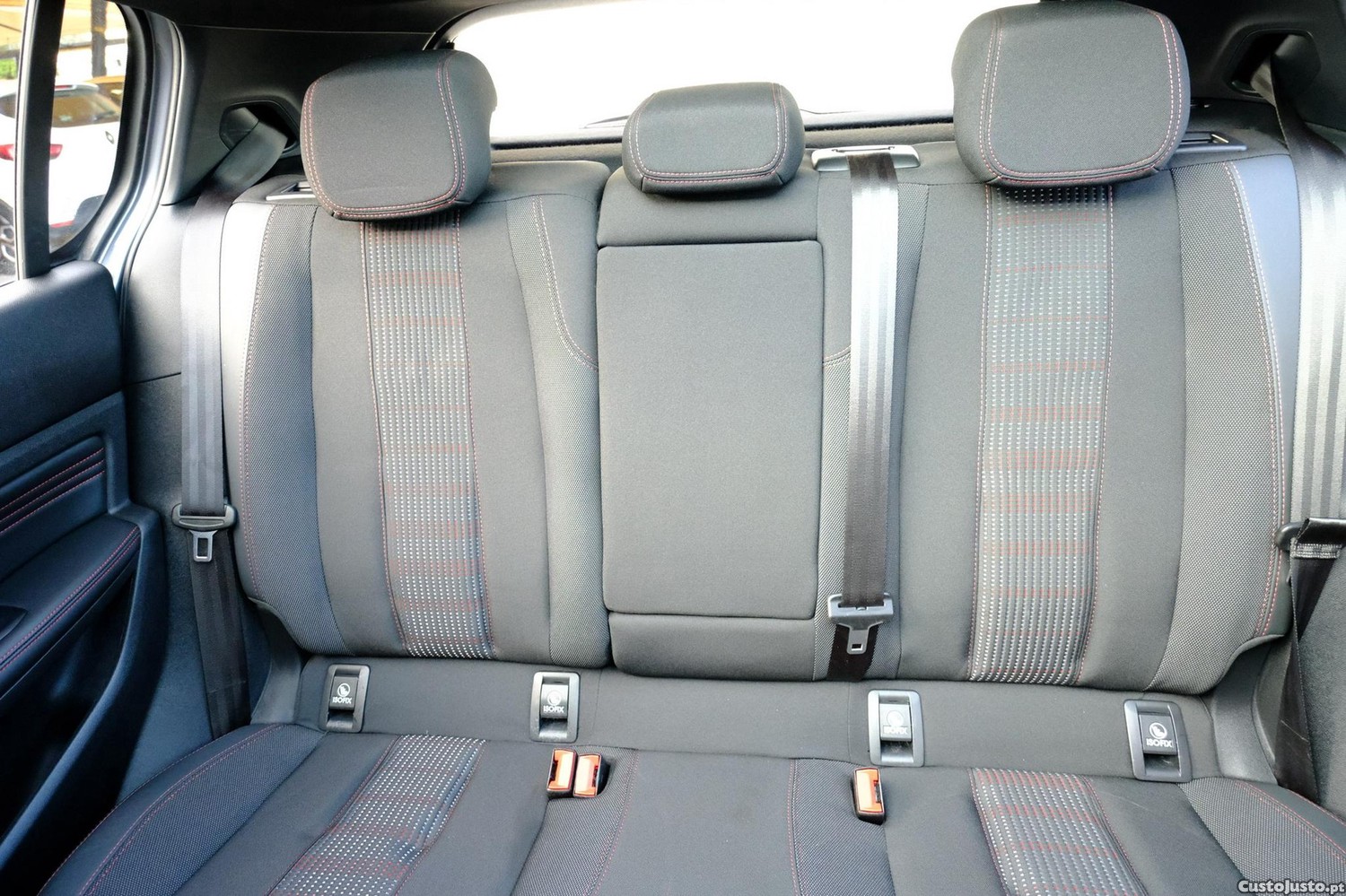 Peugeot 308 1.2 PureTech GT EAT8 — fotografia 16
