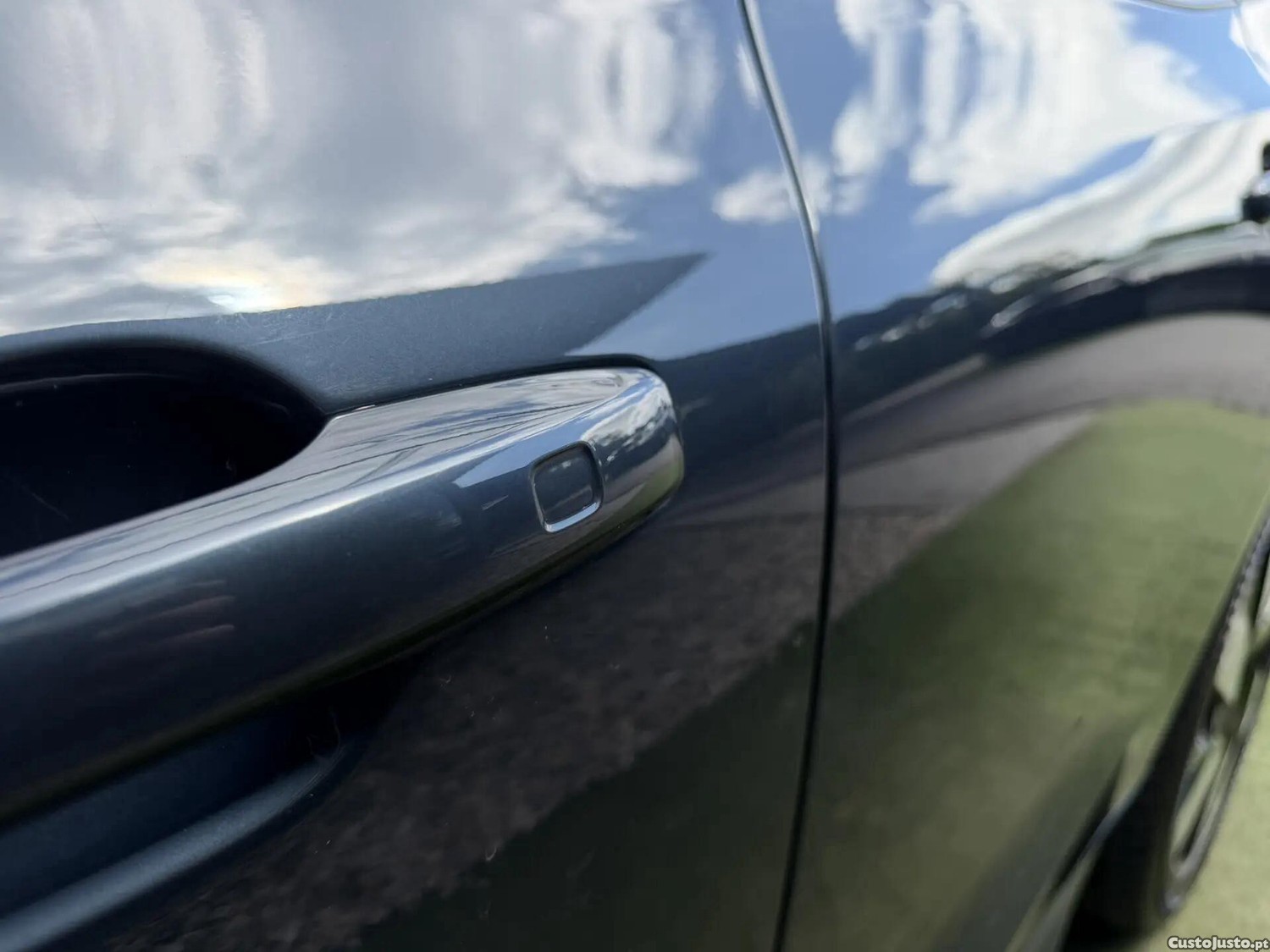Volvo XC 60 2.0 T6 PHEV Ultimate Dark AWD — fotografia 23