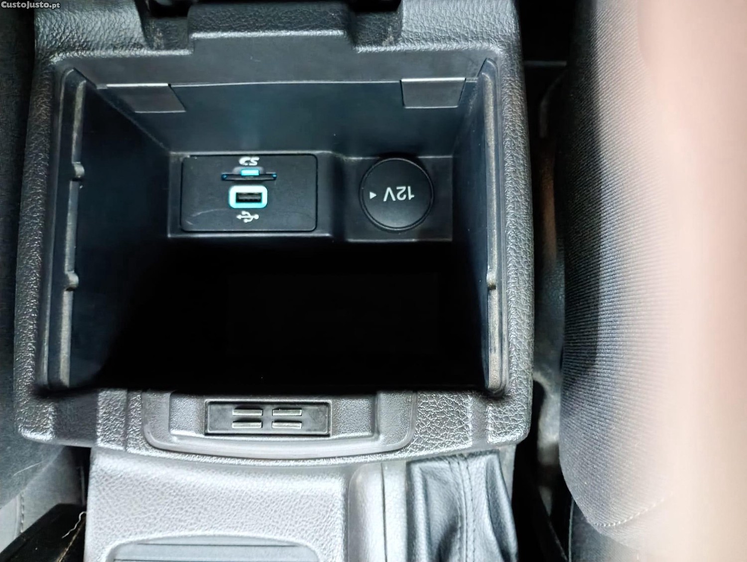 Ford Focus 1.0 SCTi ST-Line — fotografia 2