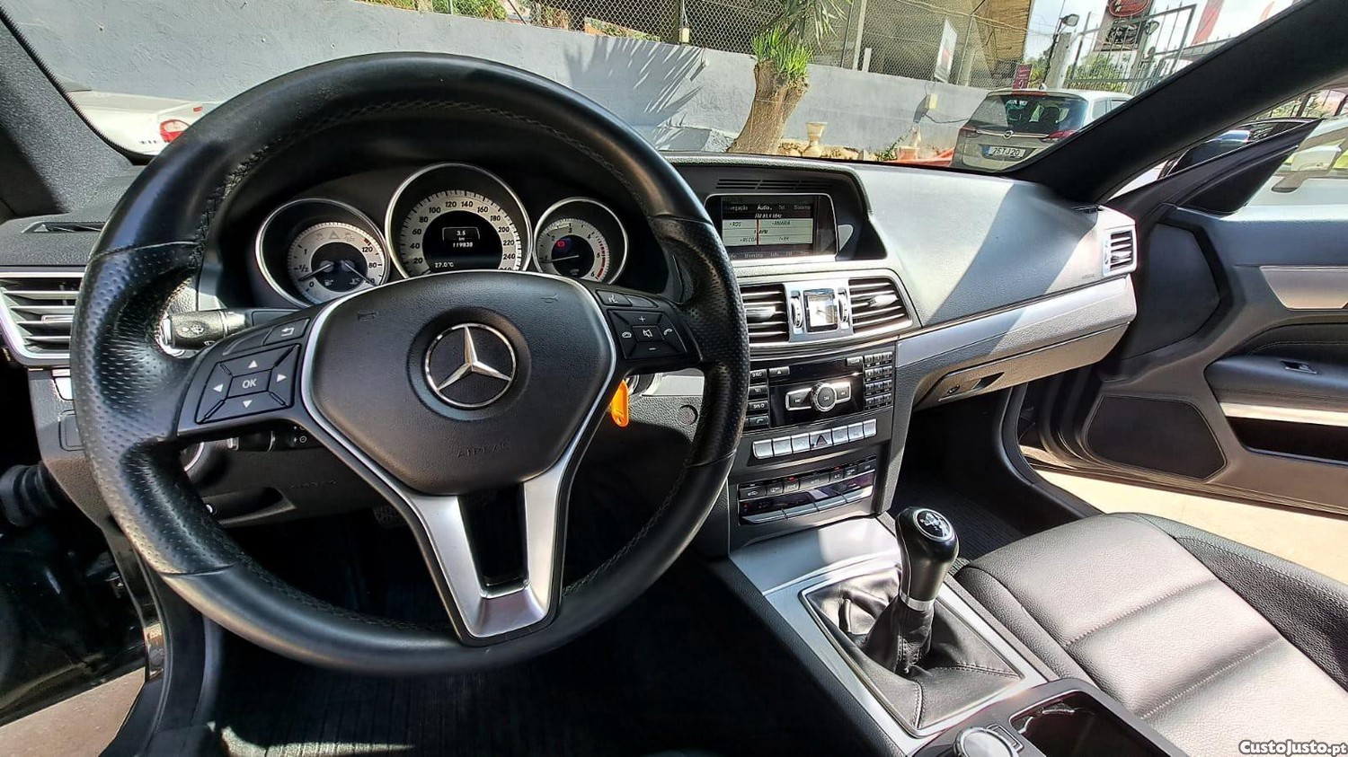 Mercedes-Benz E 220 CDi BlueEfficiency — fotografia 10