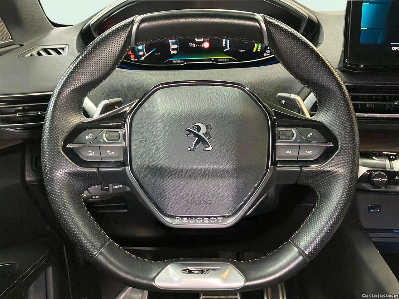 Peugeot 3008 225 e-EAT8 GT Pack — fotografia 14