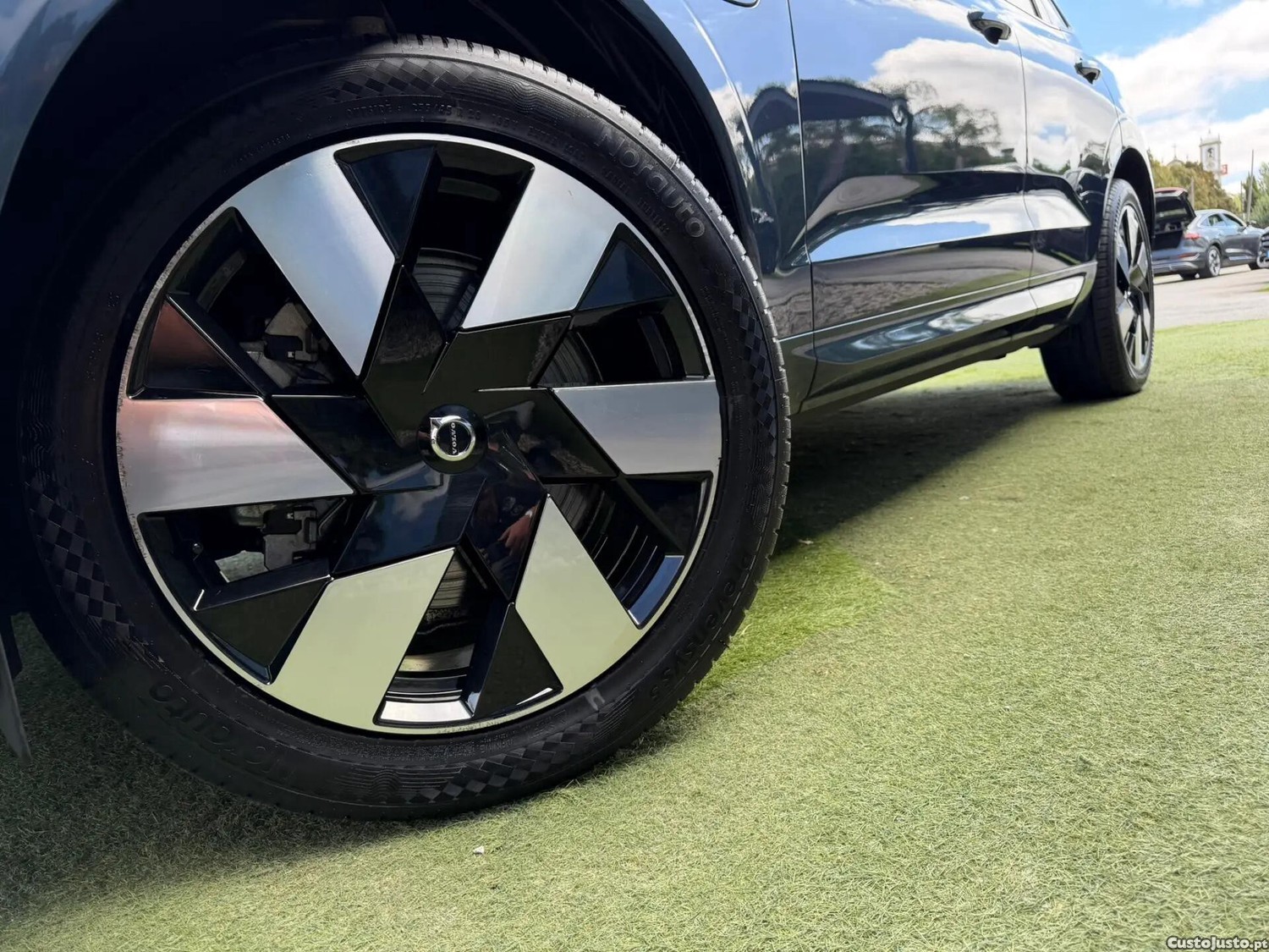 Volvo XC 60 2.0 T6 PHEV Ultimate Dark AWD — fotografia 25