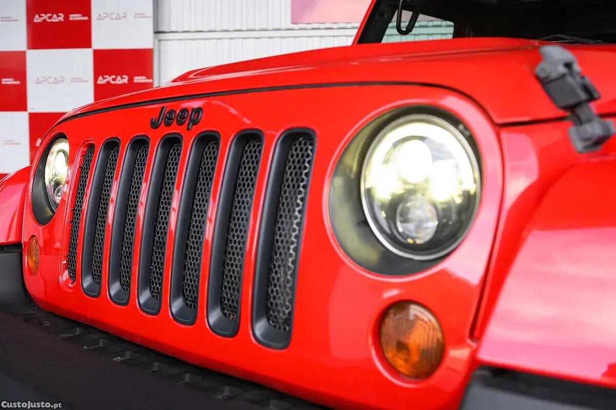 Jeep Wrangler 2.8 CRD Auto Sport — fotografia 21