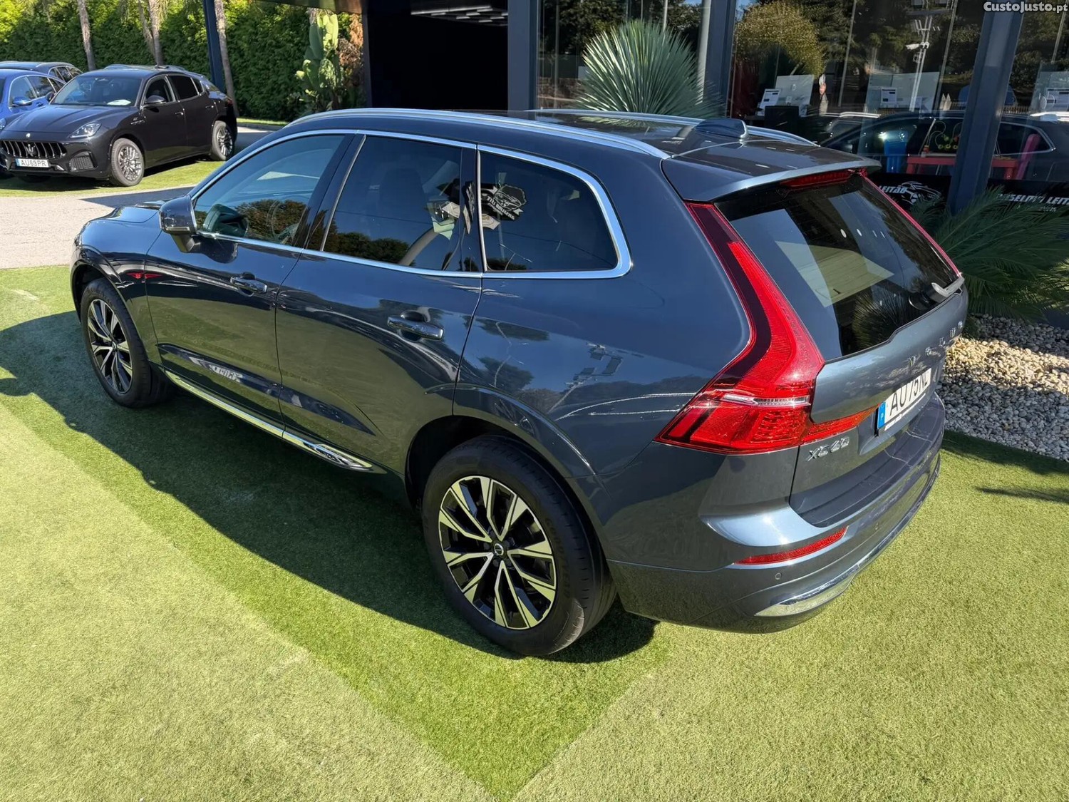 Volvo XC 60 2.0 B4 Plus Bright — fotografia 17