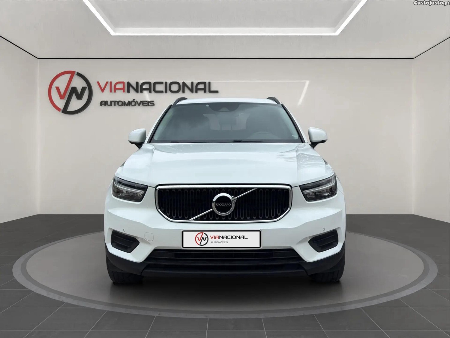 Volvo XC 40 2.0 D3 Geartronic — fotografia 18