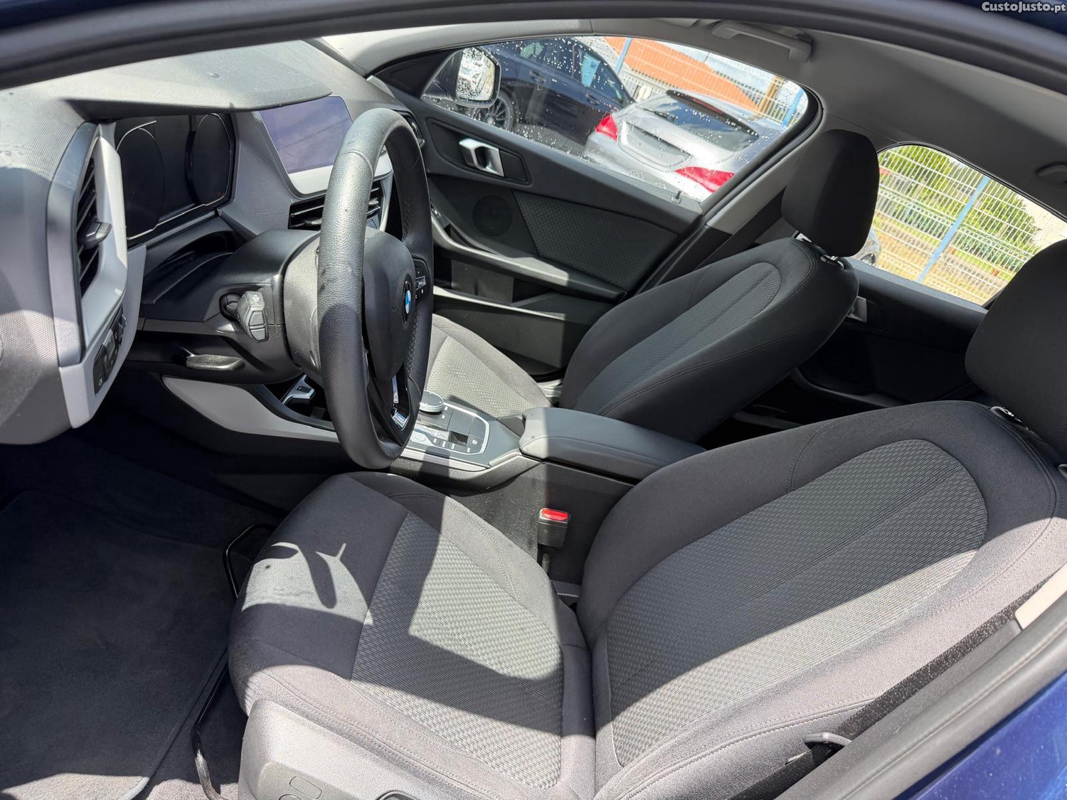 BMW 118 GASOLINA AUTO — fotografia 5