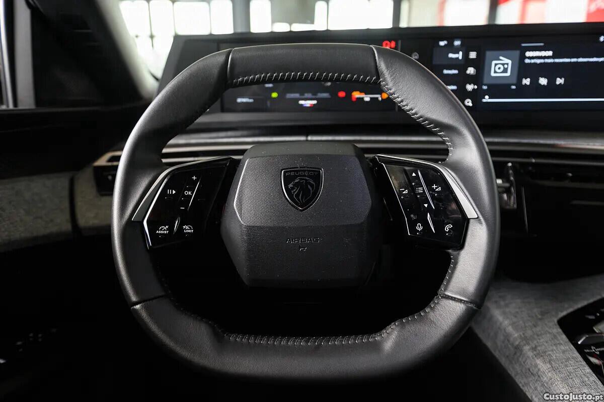 Peugeot 3008 1.2 Hybrid Allure e-DCS6 — fotografia 8