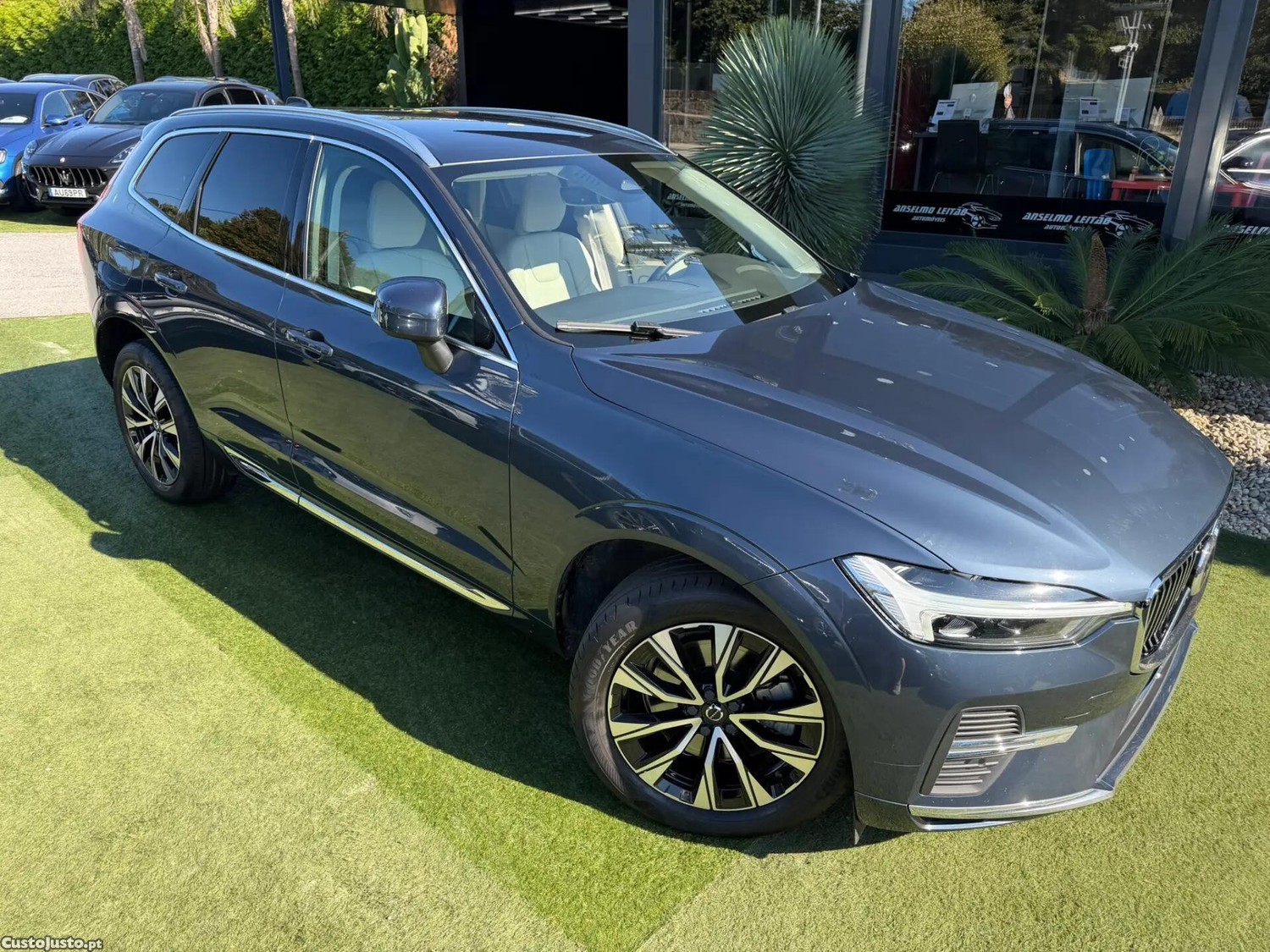 Volvo XC 60 2.0 B4 Plus Bright — fotografia 22