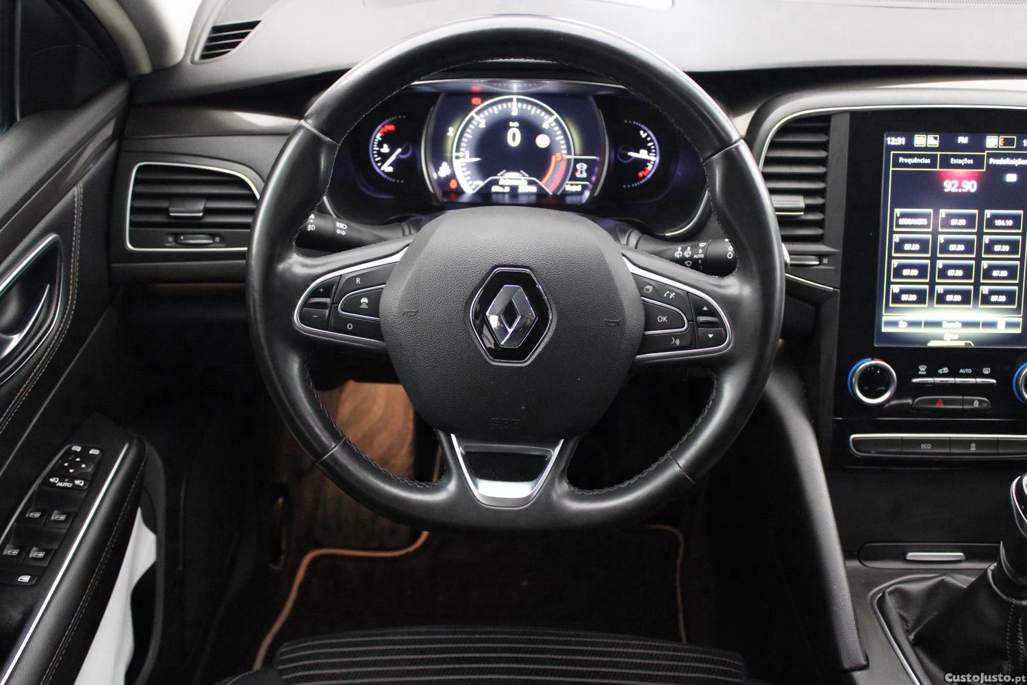Renault Talisman ST 1.6 DCi EXECUTIVE — fotografia 38