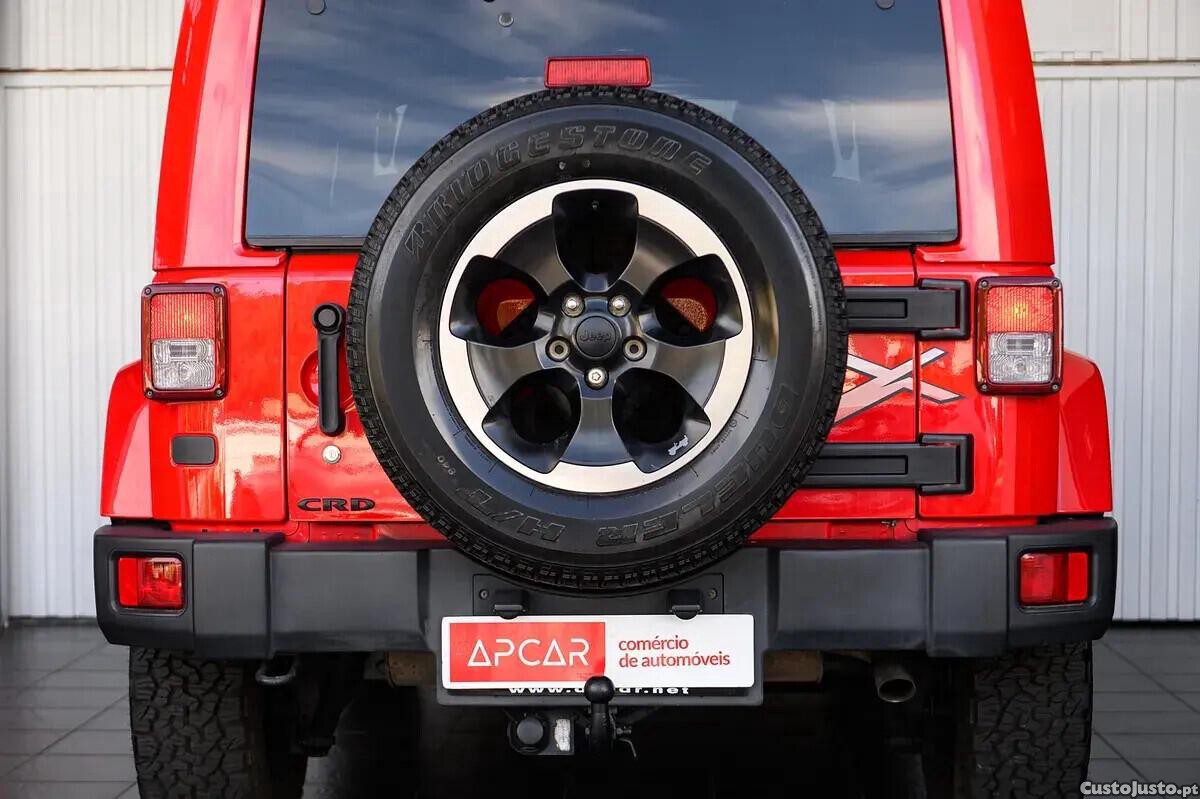 Jeep Wrangler 2.8 CRD Auto Sport — fotografia 13