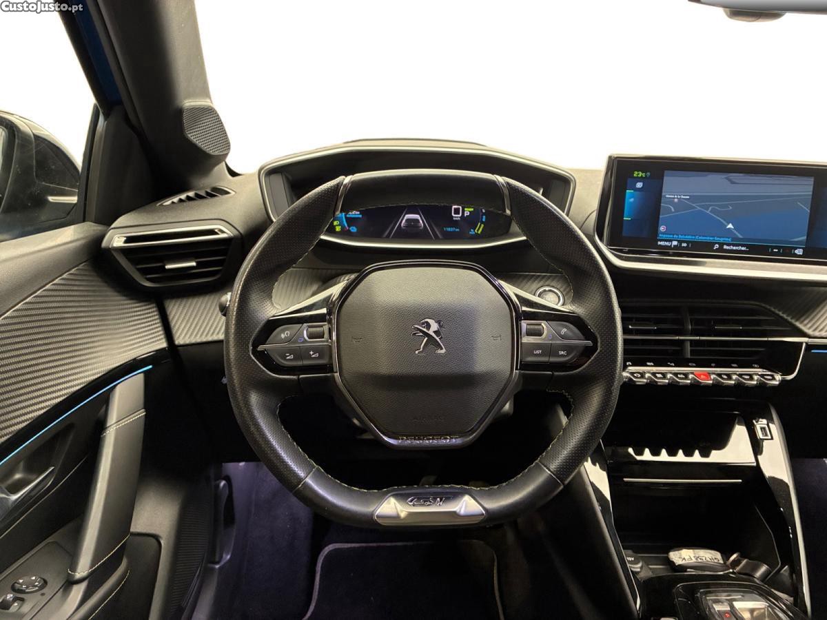 Peugeot 208 50 kWh GT — fotografia 8