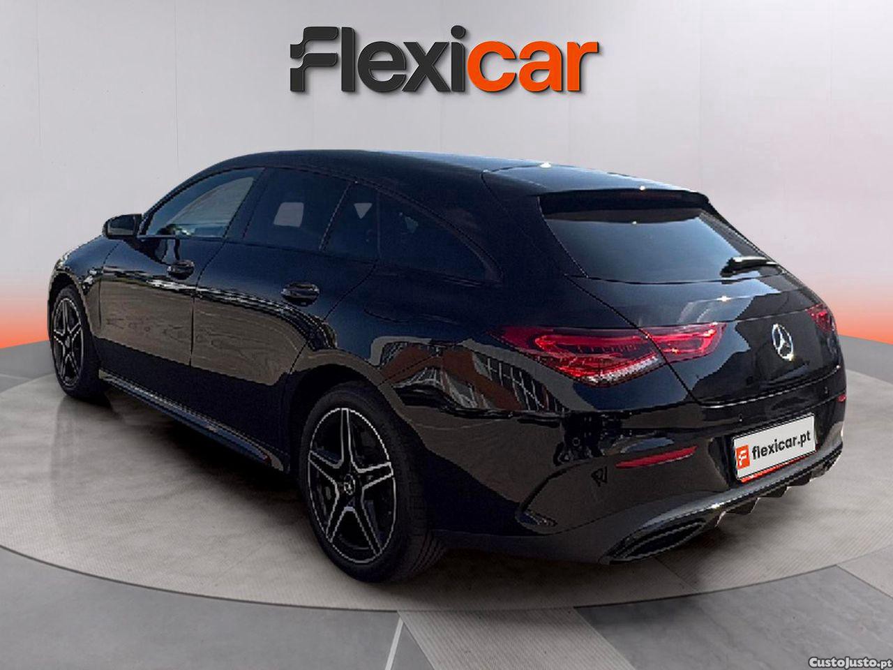 Mercedes-Benz CLA 250 e Shooting Brake AMG Line — fotografia 13
