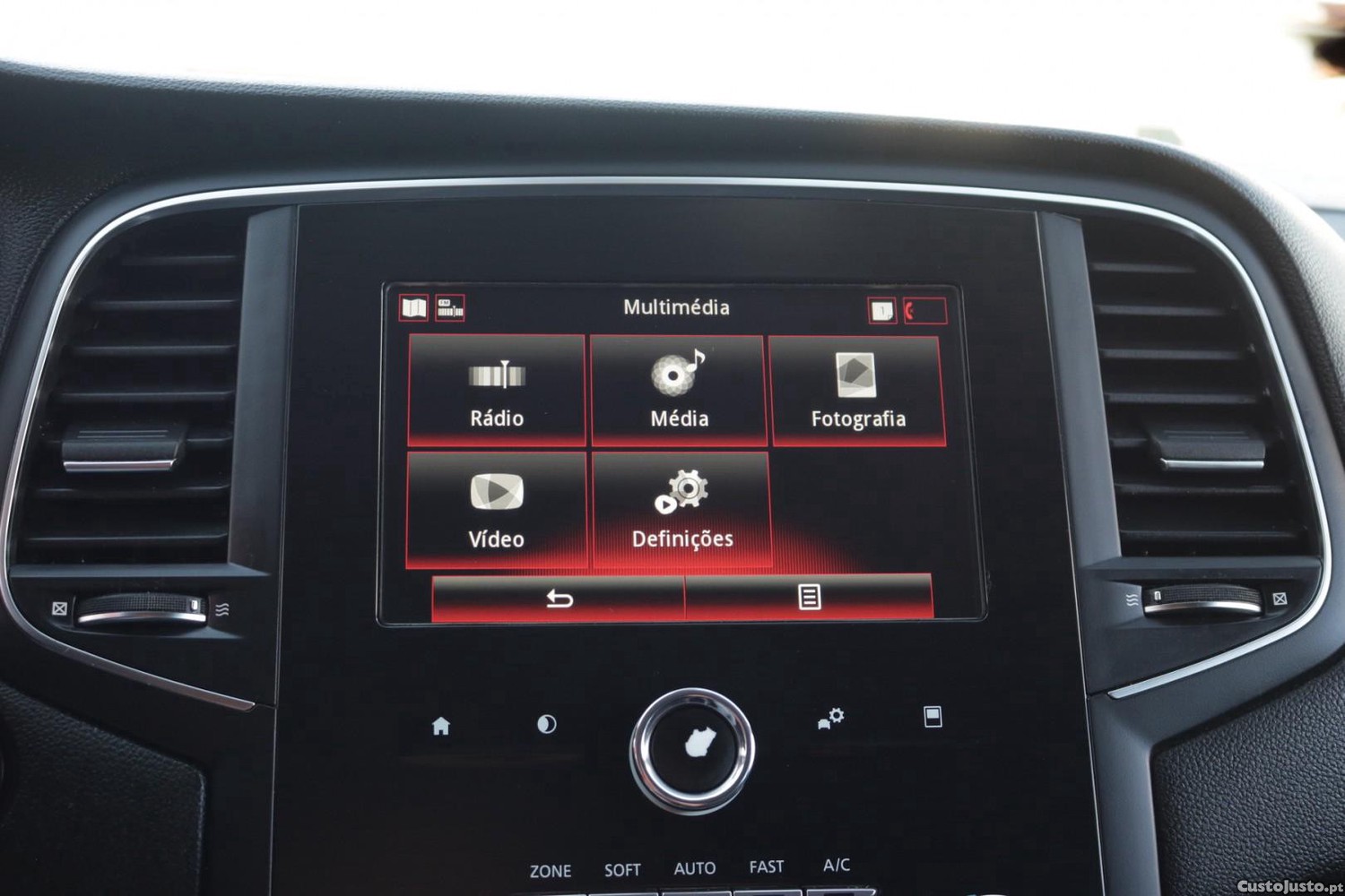 Renault Mégane 1.5 Blue DCI Limited 115cv — fotografia 12