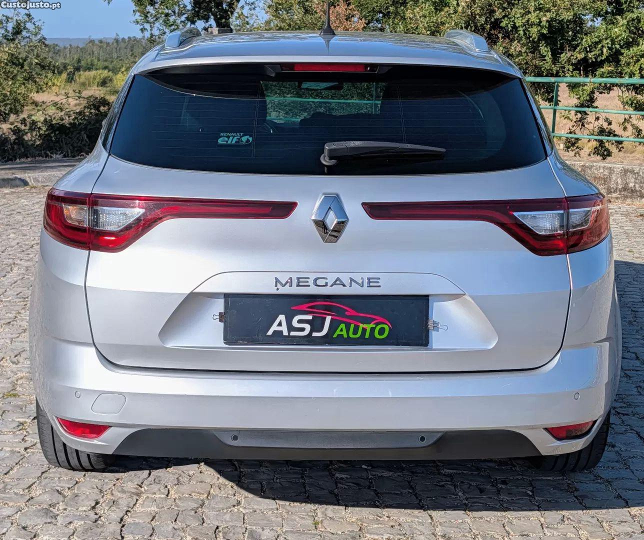 Renault Mégane 1.5 dci limited — fotografia 14