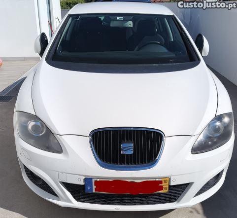 SEAT Leon 1.6 TDI Ecomotive Start/Stop — fotografia 6