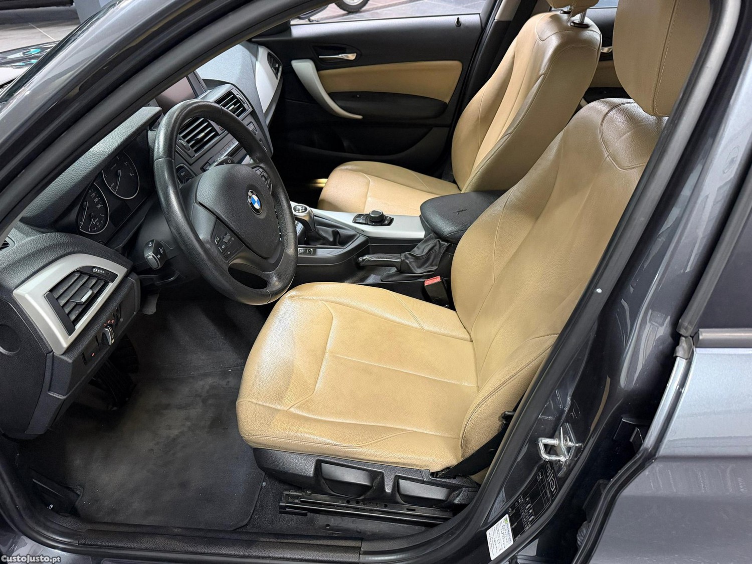 BMW 116 d EfficientDynamics — fotografia 4
