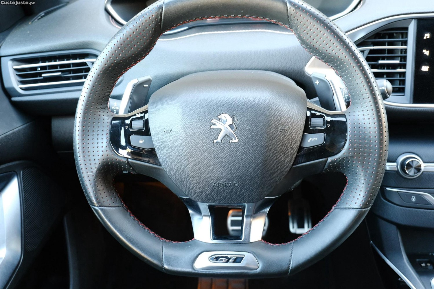 Peugeot 308 1.2 PureTech GT EAT8 — fotografia 10