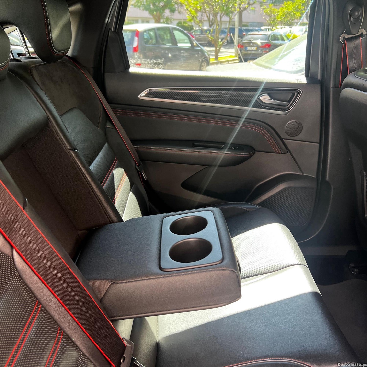 Renault Arkana R.S. Line TCe 140 EDC Mild Hybrid — fotografia 5