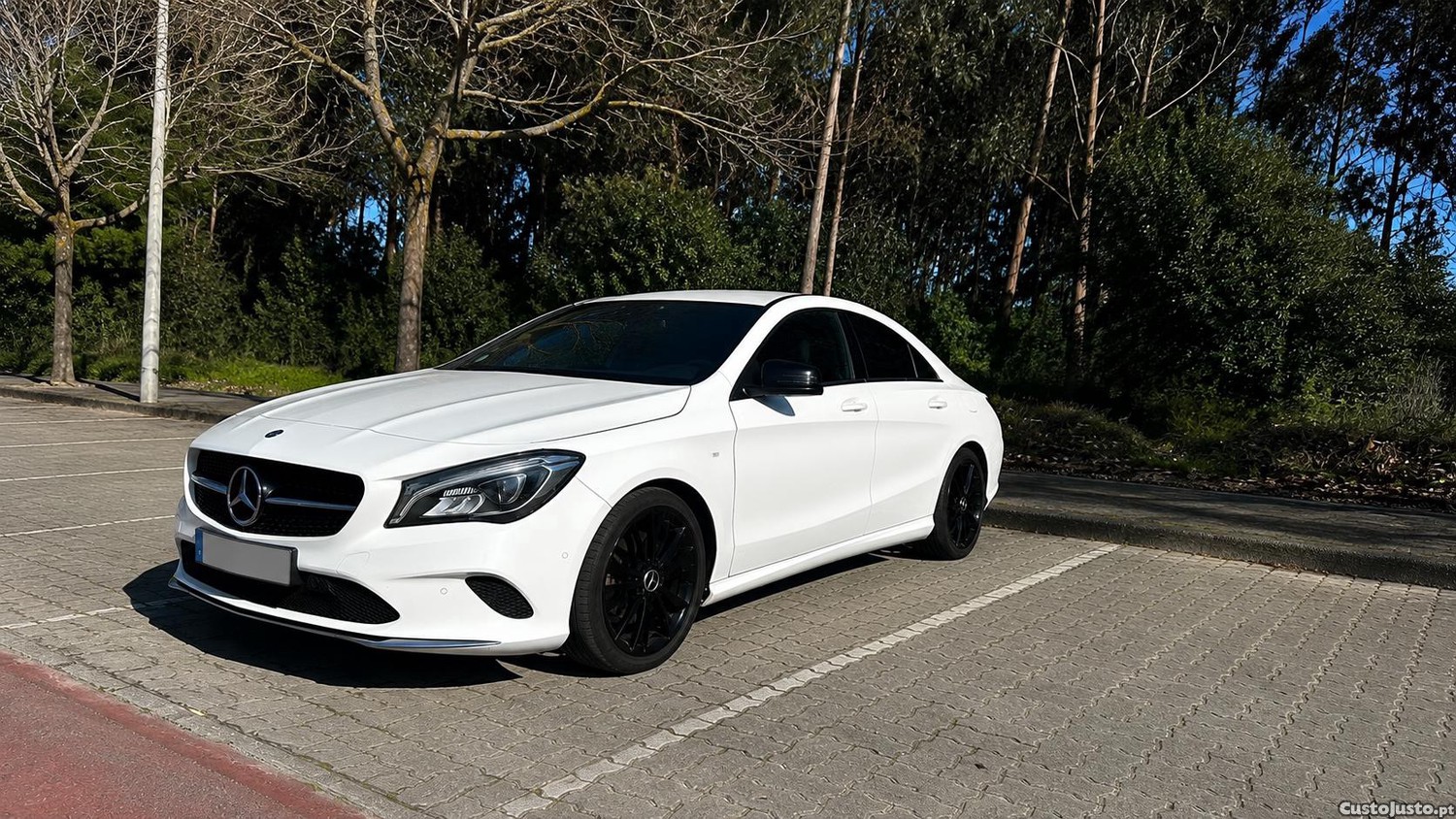 Mercedes-Benz CLA 180 D COUPE — photo 3