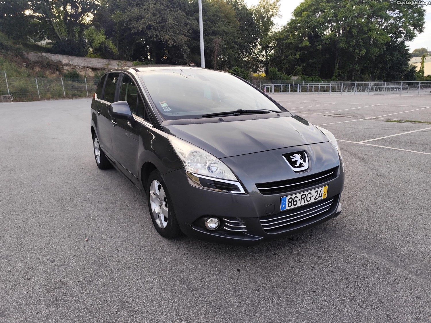 Peugeot 5008 1.6 HDI 7 lugares — fotografia 8