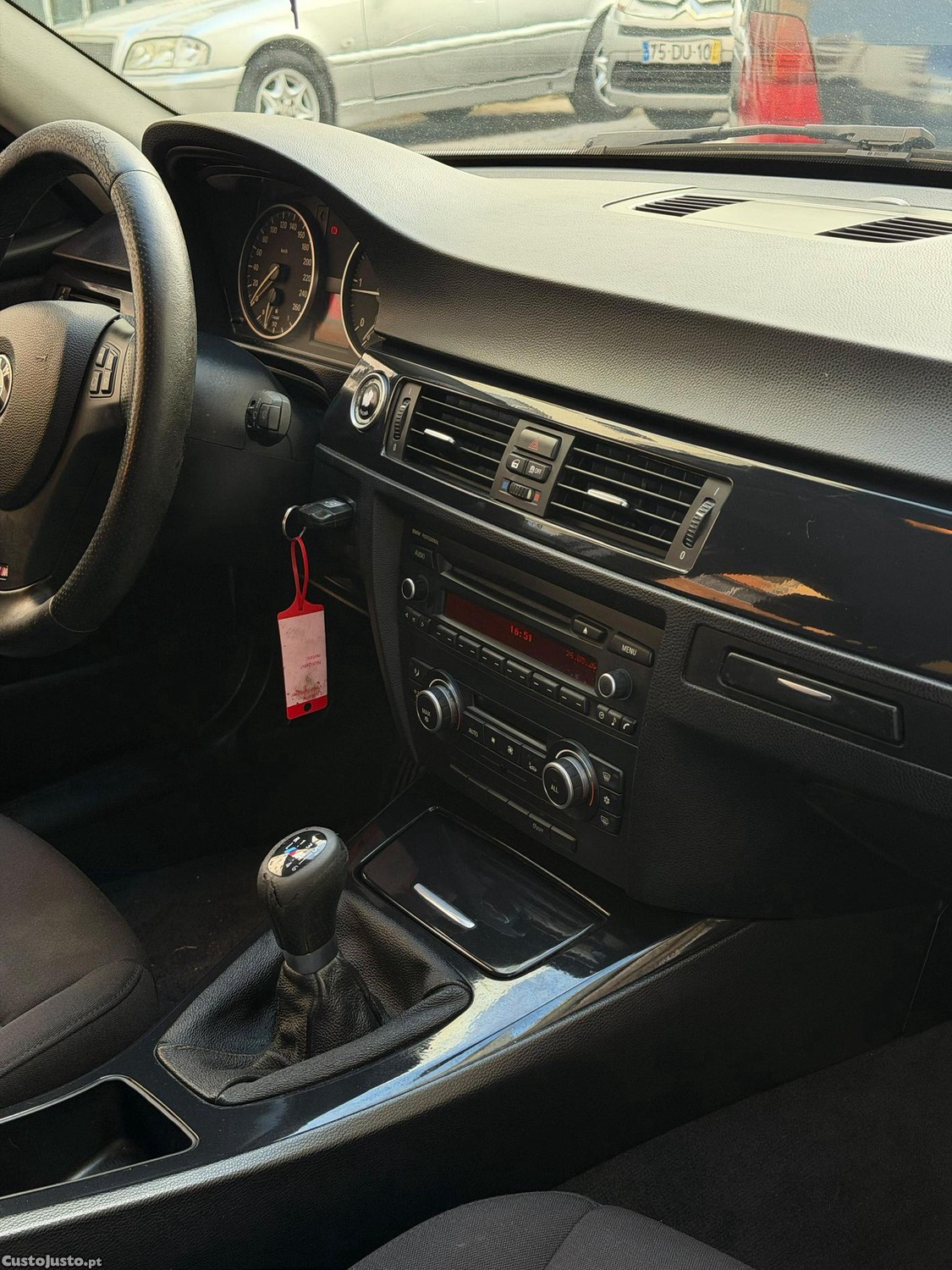 BMW 320 D Touring 184 cv — fotografia 12