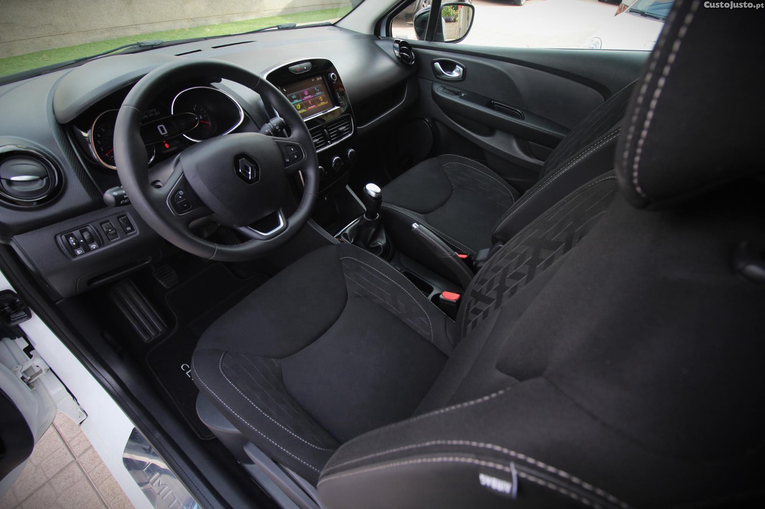 Renault Clio Sport Tourer 0.9 TCe Limited — fotografia 8